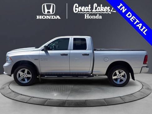 Used 2018 RAM 1500 Express w/ Express Value Package AWD/4WD image 3