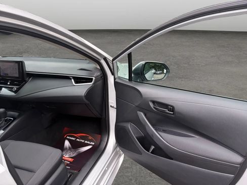 Used 2024 Toyota Corolla LE FWD image 19