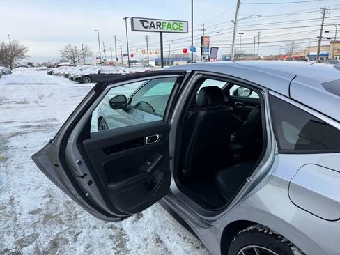 Used 2022 Honda Civic Sport Touring image 18