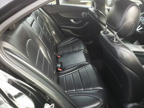 Used 2019 Mercedes-Benz C 300 4MATIC Sedan image 17