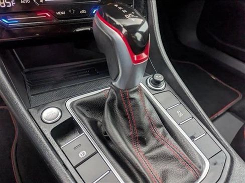 Used 2025 Volkswagen Jetta GLI Autobahn image 10