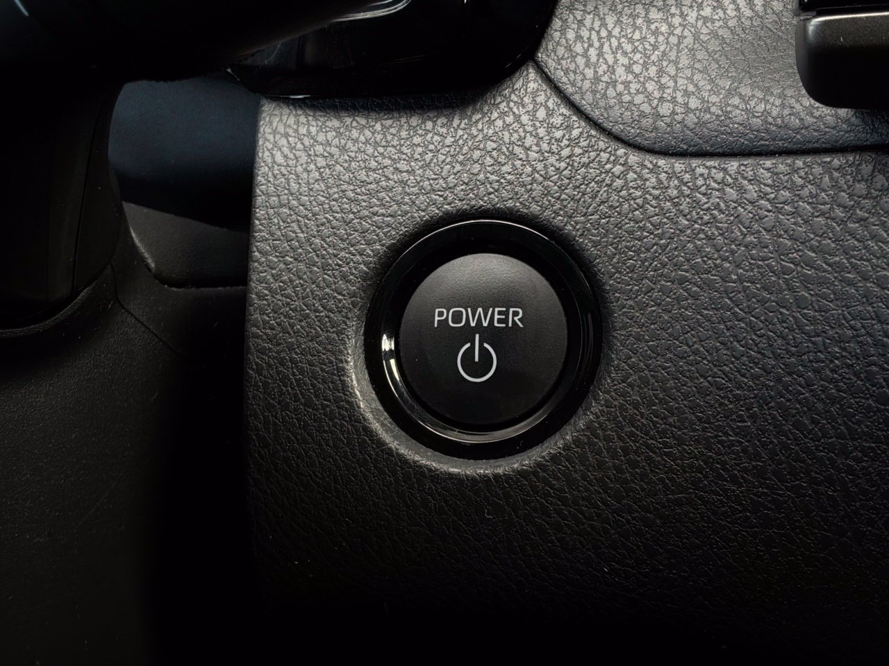 Used 2026 Toyota Camry SE FWD image 30