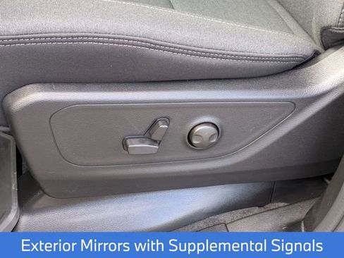 New 2026 RAM 1500 Big Horn AWD/4WD image 17