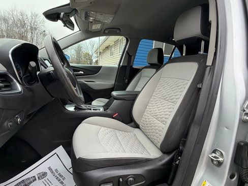 Used 2020 Chevrolet Equinox LS w/ LS Convenience Package FWD image 10