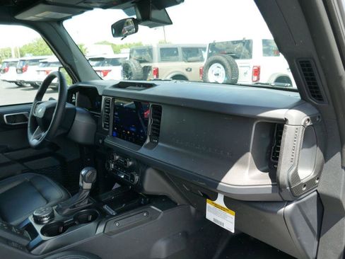 New 2025 Ford Bronco Big Bend AWD/4WD image 9