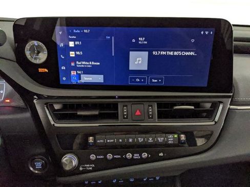 Used 2024 Lexus ES 350 Luxury w/ Accessory Package (Z1) image 8