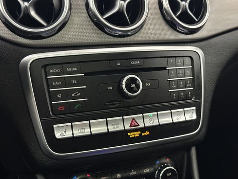 Used 2020 Mercedes-Benz GLA 250 4MATIC image 26