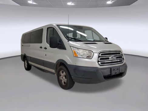 Used 2018 Ford Transit 350 XLT RWD image 5