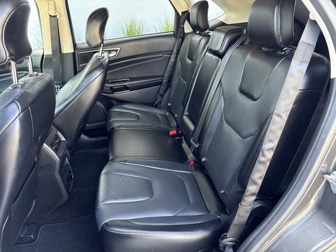 Used 2017 Ford Edge Titanium w/ Equipment Group 302A AWD/4WD image 13