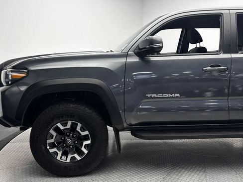 Used 2023 Toyota Tacoma TRD Off-Road AWD/4WD image 5