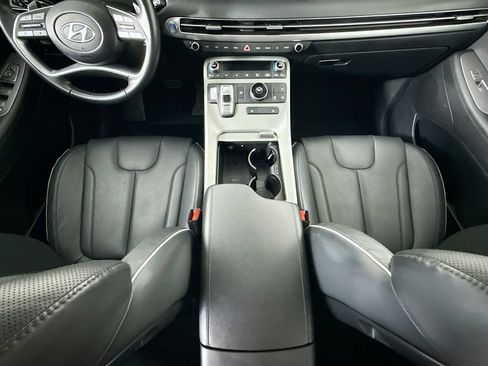 Used 2024 Hyundai Palisade SEL FWD image 16
