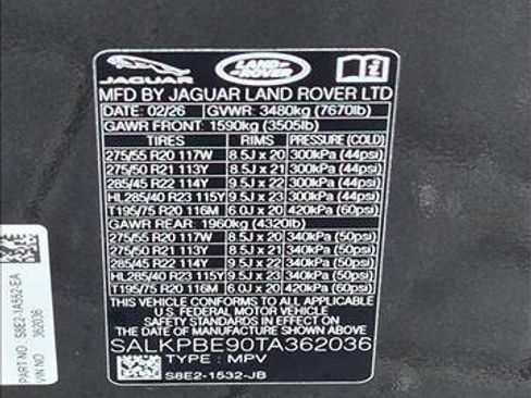 Certified 2026 Land Rover Range Rover Long Wheelbase SE AWD/4WD image 27