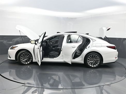 Used 2020 Lexus ES 350 Luxury image 38