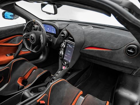 Used 2021 McLaren 765LT RWD image 62