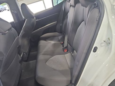 Used 2021 Toyota Camry LE FWD image 9