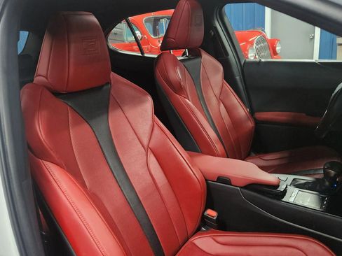 Used 2019 Lexus UX 200 F Sport image 18