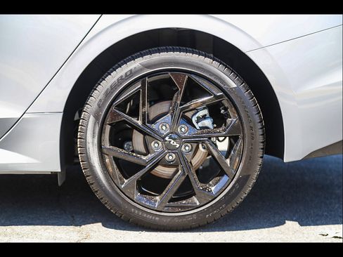 Used 2026 Kia K5 GT-Line w/ GT-Line Premium Package FWD image 9