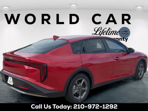 Certified 2025 Kia K4 LXS w/ Smart Key, Smart Cruise image 3