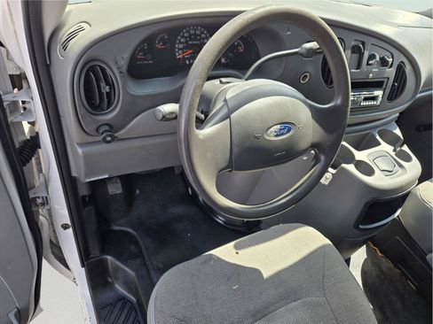 Used 2003 Ford E-350 and Econoline 350 Super Duty RWD image 26