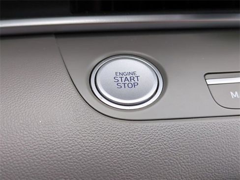 Certified 2023 Hyundai Elantra SEL w/ Convenience Package image 24