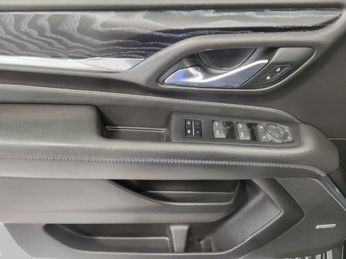 Used 2022 GMC Yukon XL Denali image 27