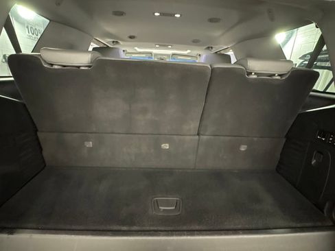 Used 2020 Chevrolet Tahoe LT w/ Luxury Package AWD/4WD image 30
