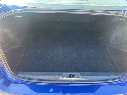 Used 2015 Subaru Legacy 2.5i Premium w/ Moonroof Package AWD/4WD image 9