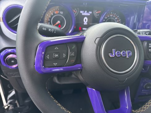 Used 2024 Jeep Wrangler Unlimited Sport AWD/4WD image 24