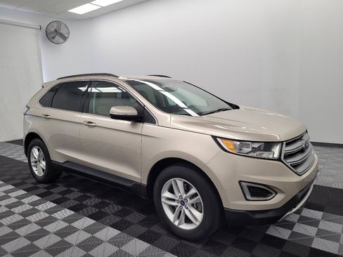 Used 2018 Ford Edge SEL w/ Equipment Group 201A AWD/4WD image 11