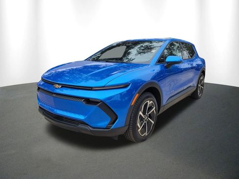 New 2026 Chevrolet Equinox EV LT image 2