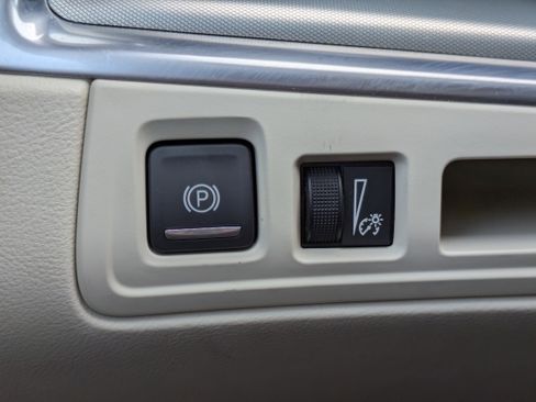 Used 2023 Cadillac XT5 Premium Luxury w/ LPO, Floor Liner Package FWD image 15