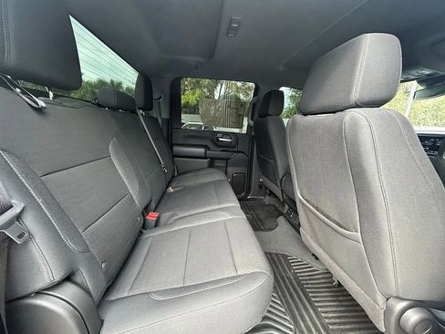 Used 2024 Chevrolet Silverado 2500 Custom w/ Custom Value Package image 21