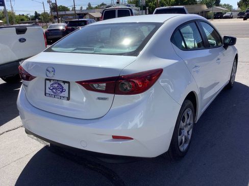Used 2016 MAZDA MAZDA3 i Sport FWD image 12
