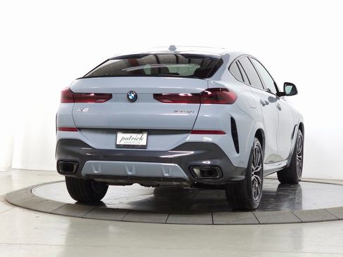 Used 2026 BMW X6 xDrive40i w/ Premium Package image 11