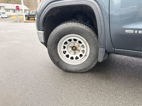 Used 2020 GMC Sierra 1500 4x4 Crew Cab w/ Sierra Value Package image 27