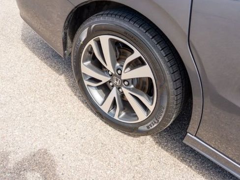 Used 2023 Honda Odyssey Touring image 10