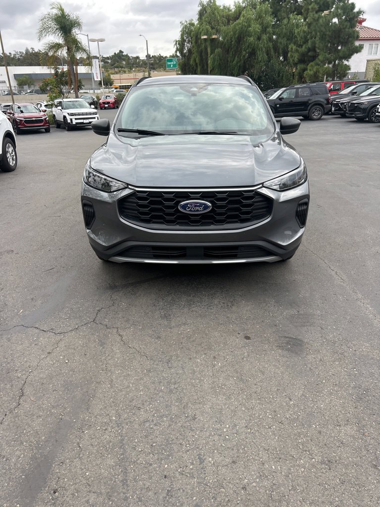 Used 2026 Ford Escape ST-Line AWD/4WD image 4