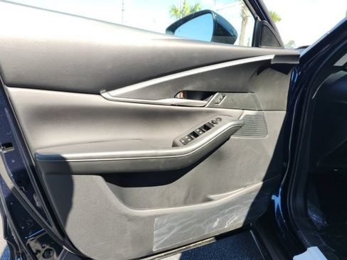 New 2026 MAZDA CX-30 AWD 2.5 S w/ Select Sport Pkg image 9