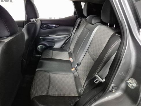 Used 2017 Nissan Rogue Sport SV image 21