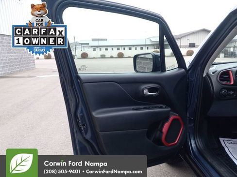 Used 2023 Jeep Renegade Trailhawk image 10