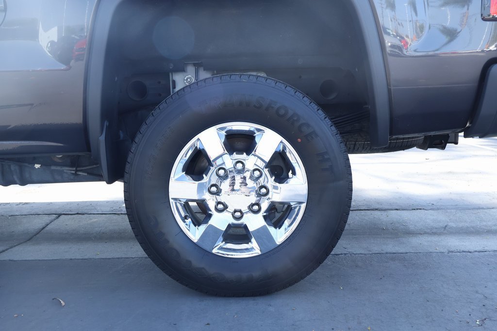 Used 2015 GMC Sierra 2500 Denali w/ Duramax Plus Package AWD/4WD image 16