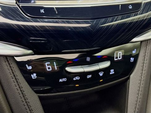 Used 2024 Cadillac XT6 Premium Luxury w/ Technology Package image 19