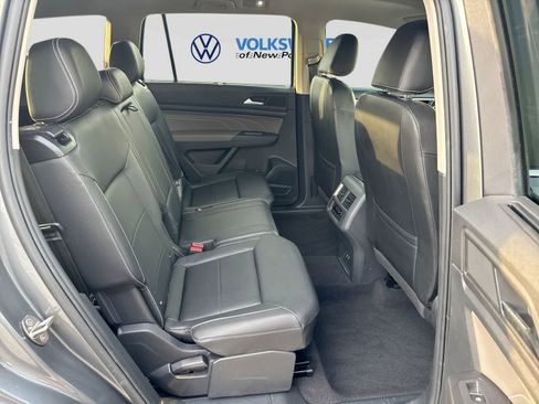 Used 2023 Volkswagen Atlas SEL AWD/4WD image 27