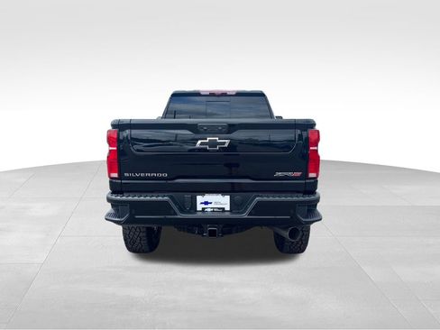 New 2026 Chevrolet Silverado 2500 ZR2 AWD/4WD image 4