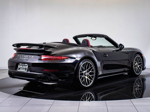 Used 2015 Porsche 911 Turbo S image 7