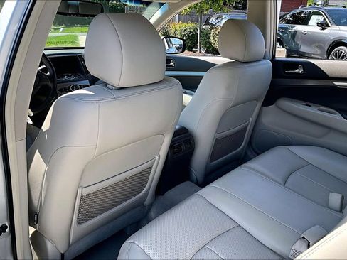 Used 2011 INFINITI G37 x Sedan w/ Premium Pkg AWD/4WD image 28