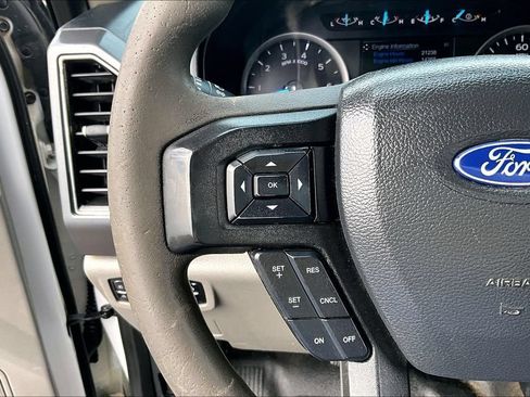 Used 2019 Ford F350 XLT w/ Camper Package AWD/4WD image 19