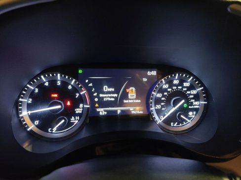 Used 2022 Toyota Highlander XLE image 8