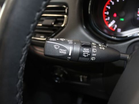 Used 2023 Dodge Durango GT image 41