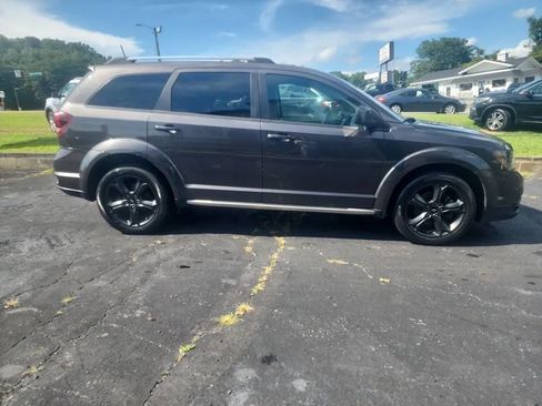 Used 2020 Dodge Journey Crossroad FWD image 4